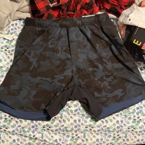 blue camo lulu 5 inch shorts